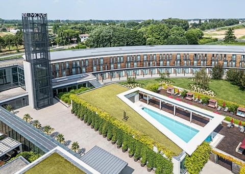 Property building, Natural landscape, Bird's eye view, Garden, Garden view, Swimming pool
