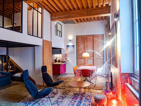 Communal lounge/ TV room