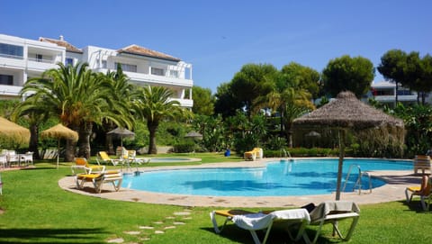 Garden, Swimming pool