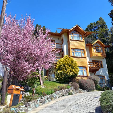 Property building, Facade/entrance, Spring, Day