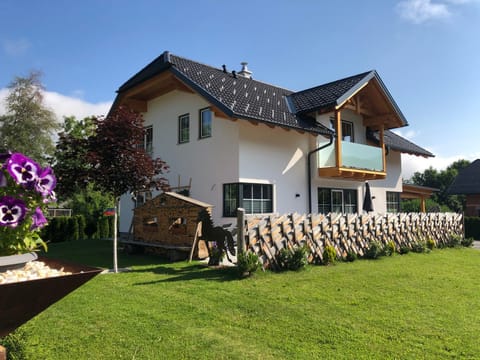BBQ facilities, Garden, Balcony/Terrace