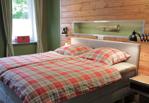 Bed, View (from property/room), Photo of the whole room, Bedroom, Quiet street view, soundproof