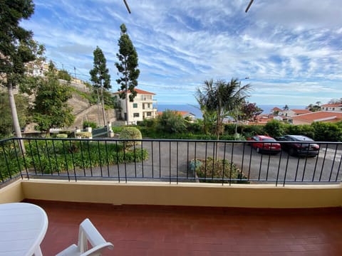 View (from property/room), Balcony/Terrace, Parking