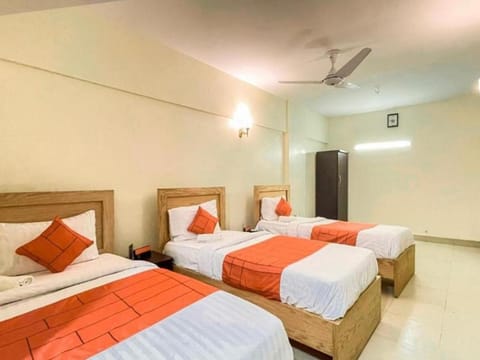 Bed, Photo of the whole room, Bedroom, fireplace, air conditioner