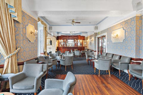 Lounge or bar, Seating area