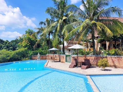 Property building, Pool view, Swimming pool, Swimming pool