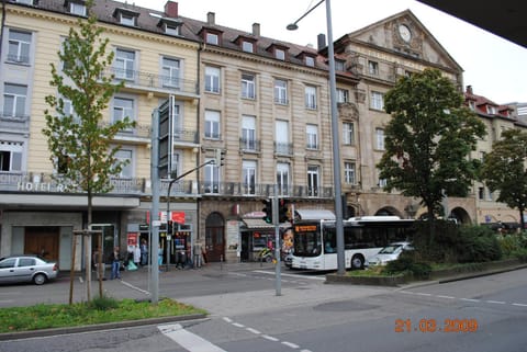Property building, Facade/entrance
