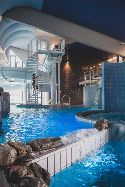 Aqua park, Swimming pool