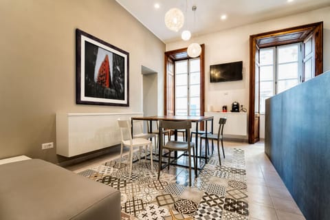 Communal lounge/ TV room, Lobby or reception