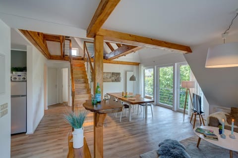 Spring, Winter, Summer, Living room, Autumn