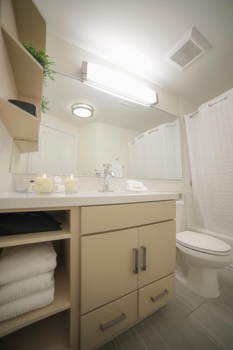 Toilet, Bathroom, Bath, towels