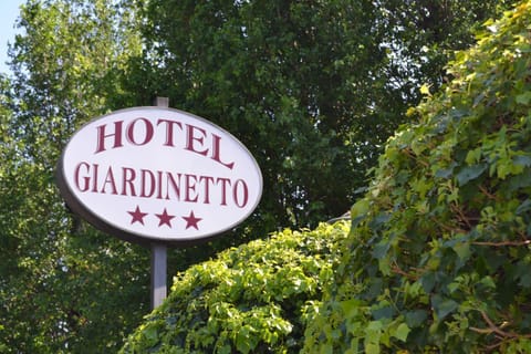 Property logo or sign, Logo/Certificate/Sign, Text overlay