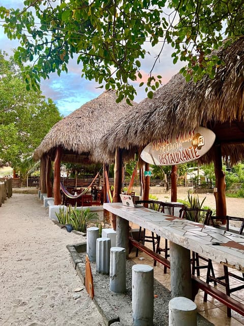 Restaurant/places to eat, Natural landscape, Garden, Banquet/Function facilities