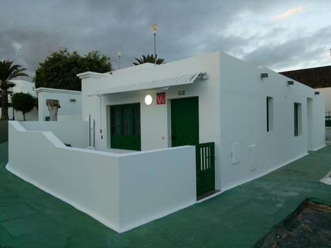 Apartamentos Carlota House in Puerto del Carmen