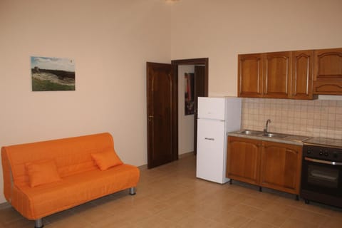 Kitchen or kitchenette, Living room, oven, stove