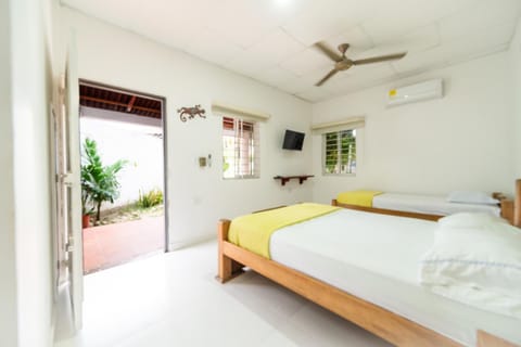 Bed, Photo of the whole room, Bedroom, towels, air conditioner