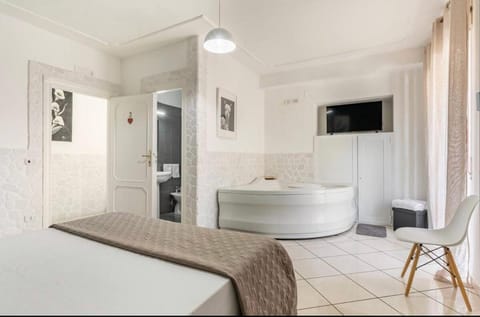 Hot Tub, TV and multimedia, Photo of the whole room, Bedroom, towels