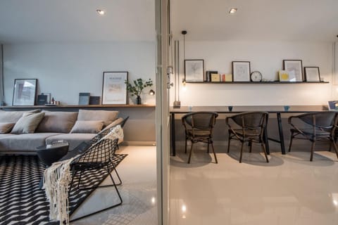 Living room, Dining area