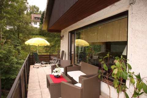 Balcony/Terrace, Garden view, Mountain view