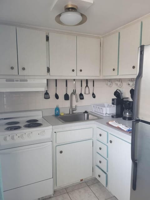 BeachTrail Lodging Apartment in Indian Rocks Beach