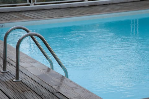 Swimming pool, Swimming pool