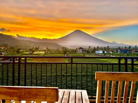 View (from property/room), View (from property/room), Balcony/Terrace, Balcony/Terrace, City view, City view, Landmark view, Landmark view, Mountain view, Mountain view