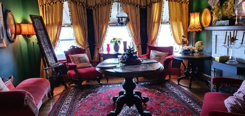 A Night to Remember B & B Bed and Breakfast in Niagara Falls