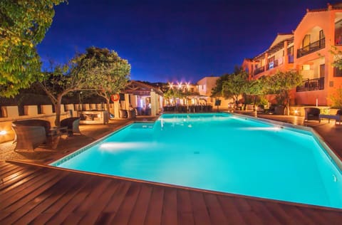 Property building, Night, Pool view, Swimming pool, sunbed