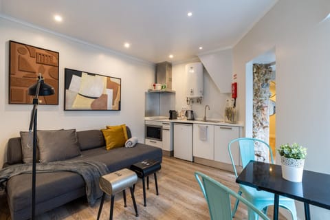 Kitchen or kitchenette, Living room