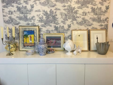 Living room, Decorative detail