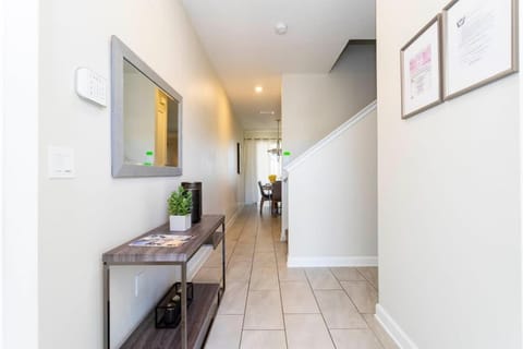 Four Bedrooms TownHome 4861 House in Kissimmee