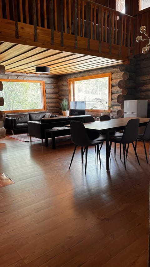Kelotulkku Lodge Chalet in Finland