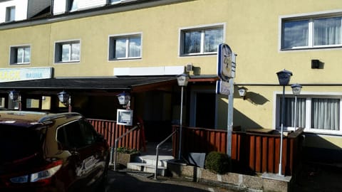Property building, Facade/entrance