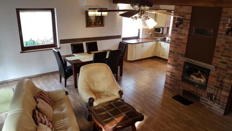 Living room, Dining area, fireplace