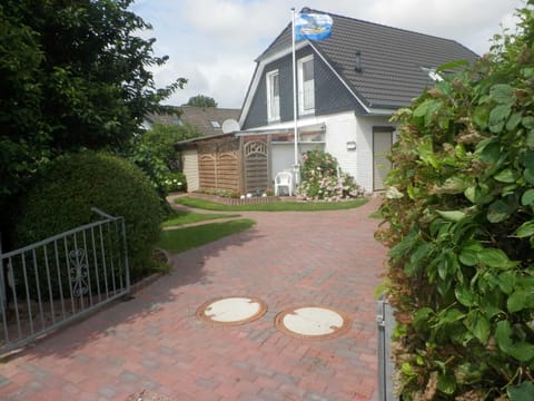 Haus Ferienglueck _ Lueth House in Friedrichskoog