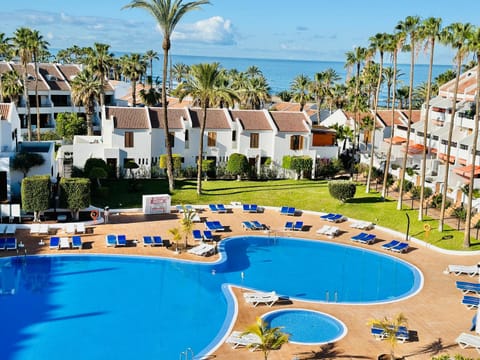 View (from property/room), Garden view, Pool view, Sea view, Inner courtyard view