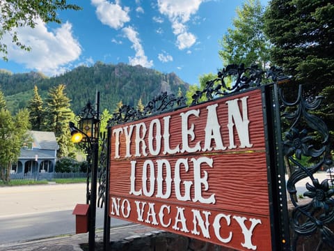 Tyrolean Lodge Nature lodge in Aspen