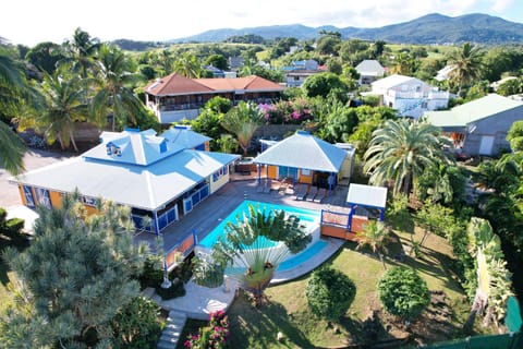 Garden, Swimming pool