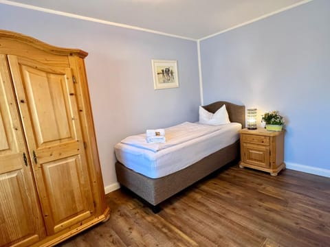 Decorative detail, wardrobe