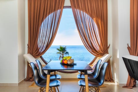 Dining area, Sea view