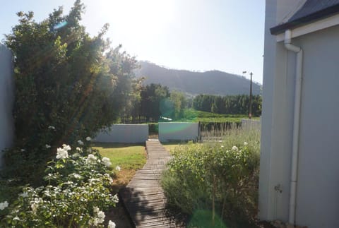 Garden, On site, Garden view, Mountain view, Street view