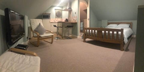 Somersall Park Studio Apartment in Chesterfield