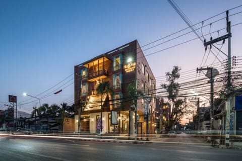 Property building, Street view