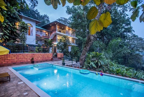 Pool view, Swimming pool, Swimming pool