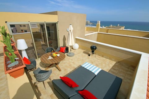 Patio, Patio, BBQ facilities, Balcony/Terrace, Balcony/Terrace, Banquet/Function facilities, Seating area, Area and facilities
