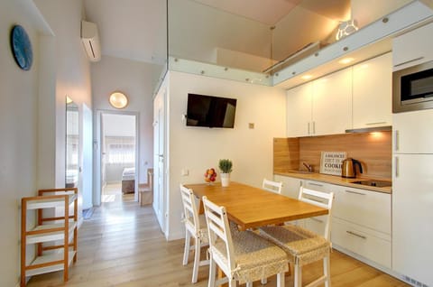 Kitchen or kitchenette, Living room, Dining area