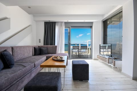 Zinozis Beach Apartments Apartment in Halkidiki