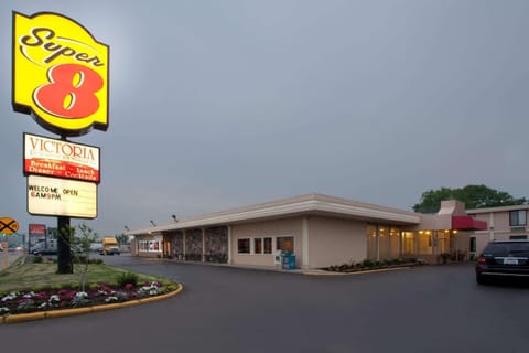 Property building, Property logo or sign, On site