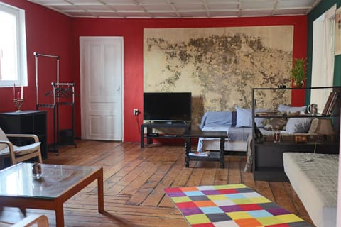 Photo of the whole room