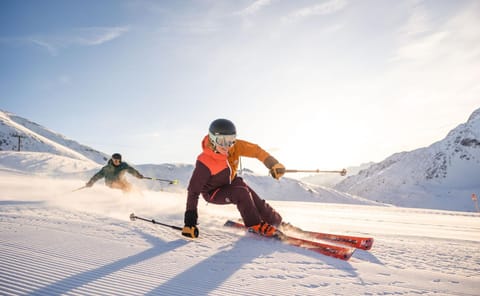 Day, Natural landscape, Winter, Skiing